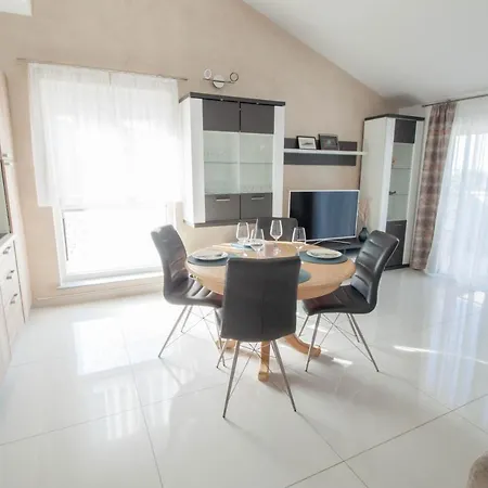 Apartment Nebo Ii Pula